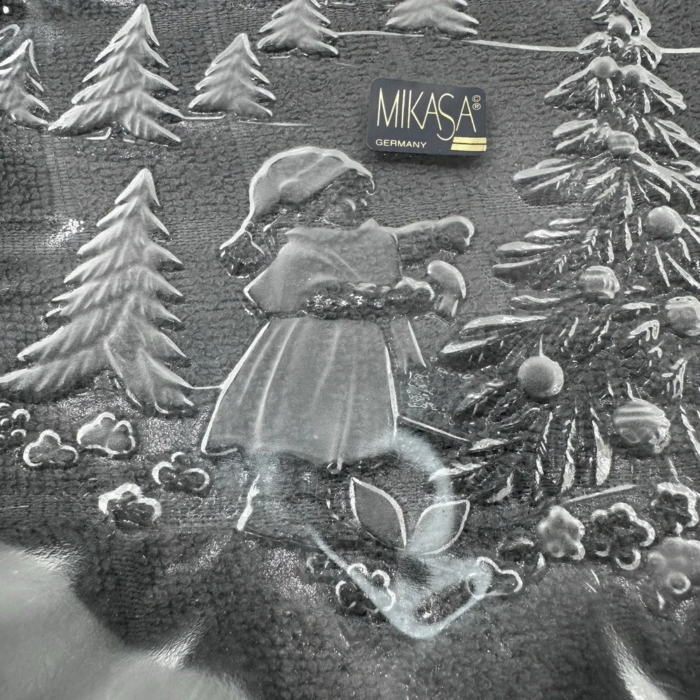 Mikasa Christmas Story Frosted‎ Glass Bon Bon Plate 9.75